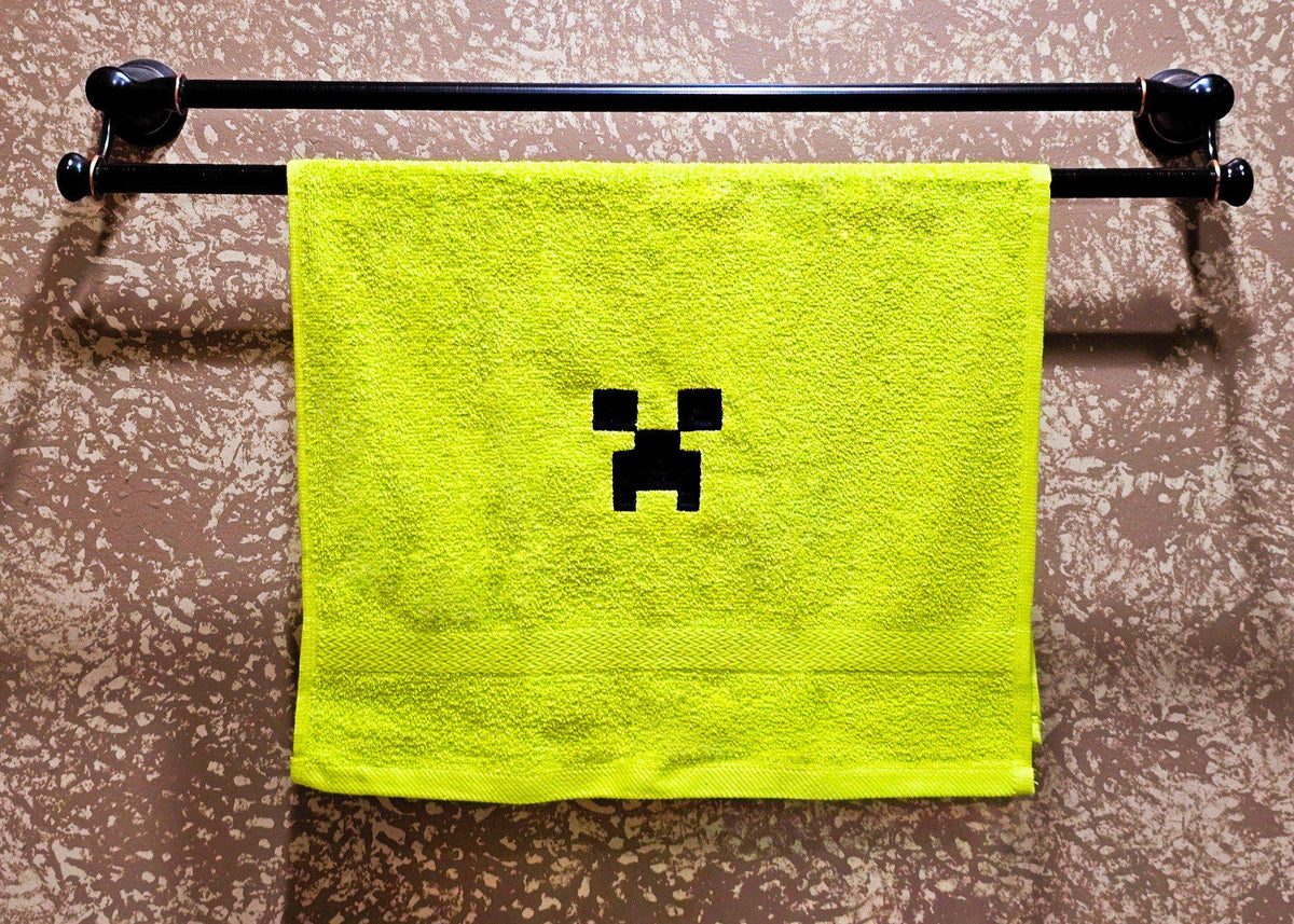 Handcrafted Minecraft Creeper Terrycloth Hand Towel: Geeky Kitchen Decor