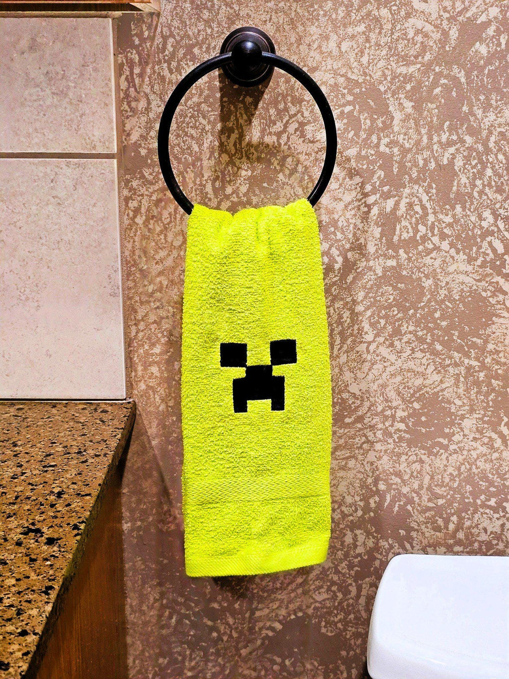Handcrafted Minecraft Creeper Terrycloth Hand Towel: Geeky Kitchen Decor