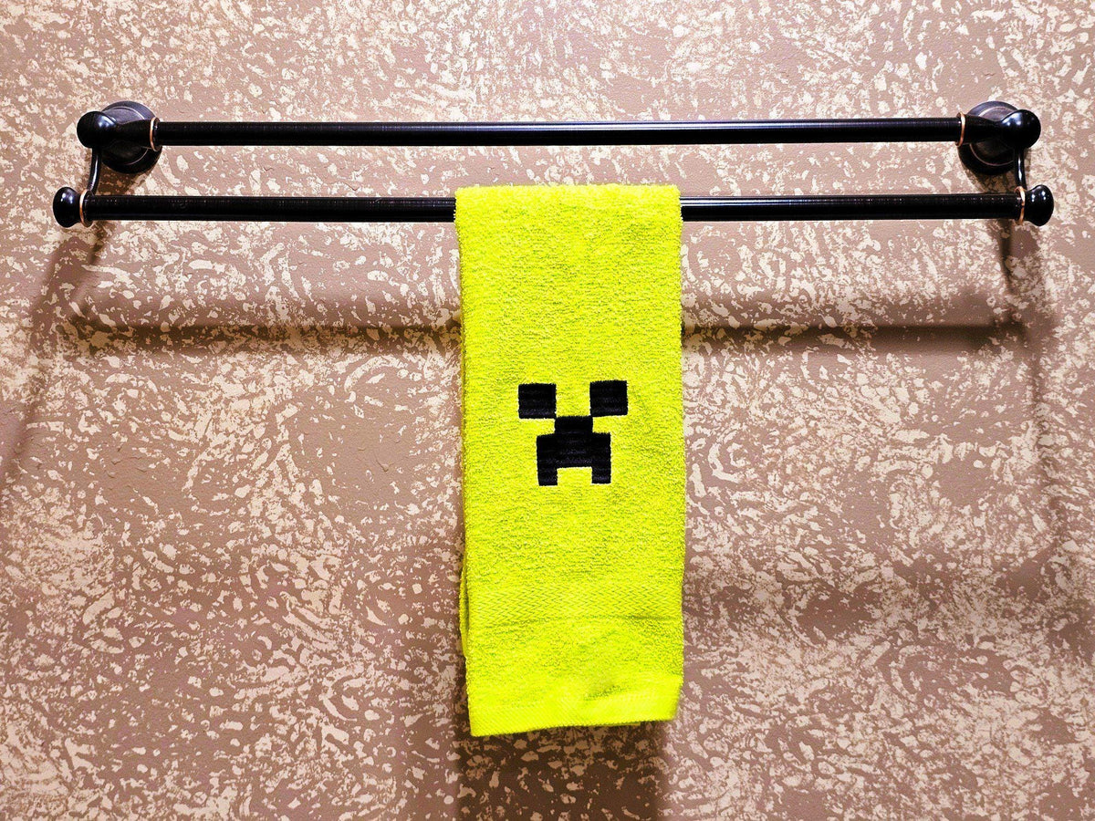 Handcrafted Minecraft Creeper Terrycloth Hand Towel: Geeky Kitchen Decor